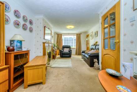 Usk Road, Tilehurst, Image 5