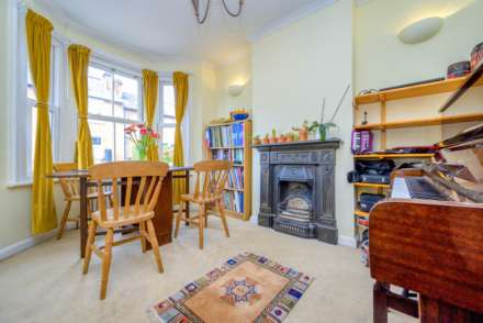 Westfield Road, Caversham, Image 4