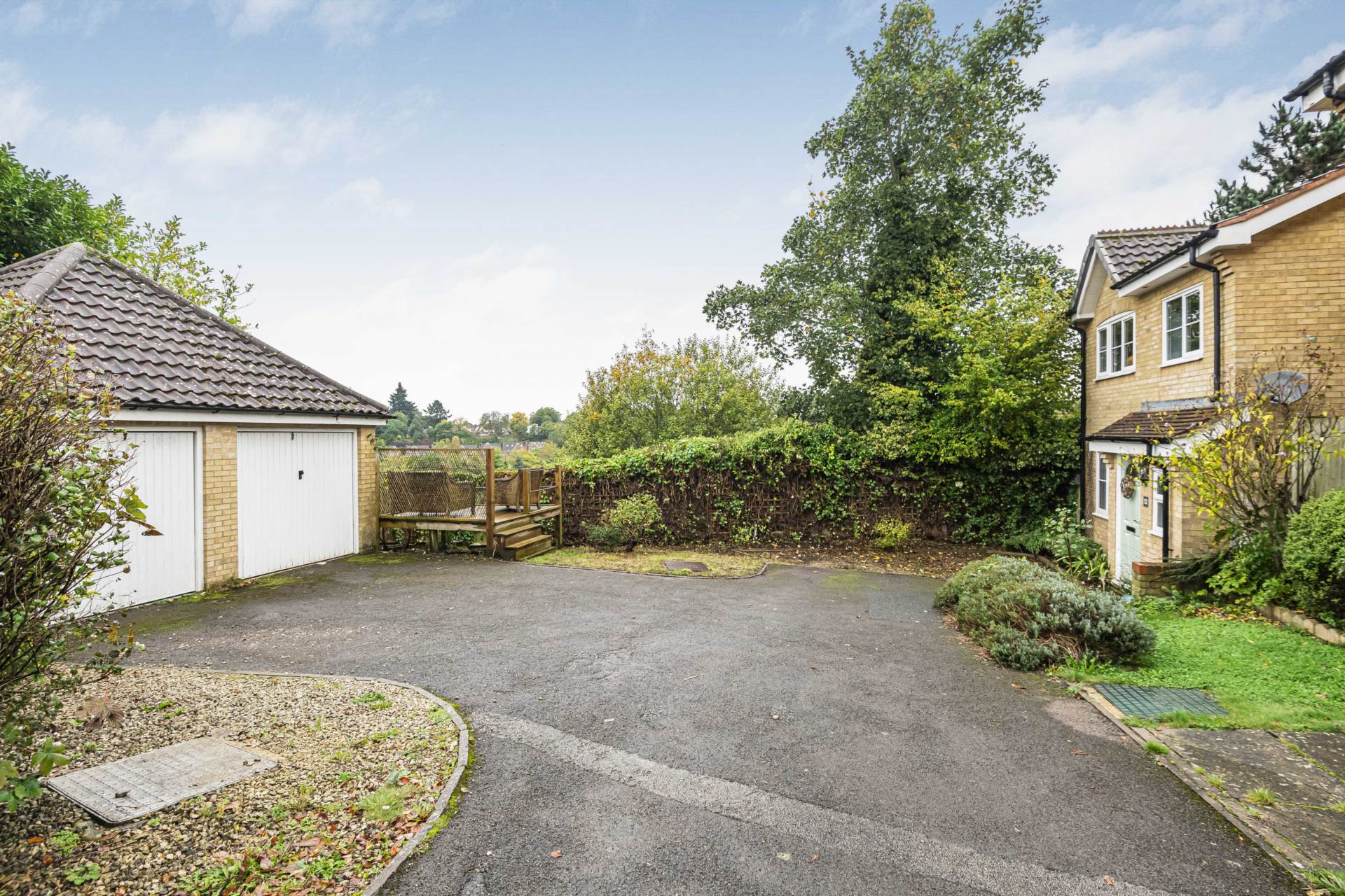 Morlais, Emmer Green, Reading, Image 17