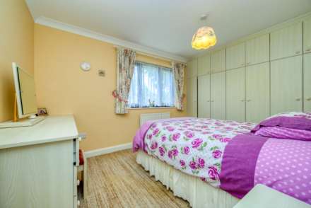 Poveys Mead, Kingsclere, Image 14
