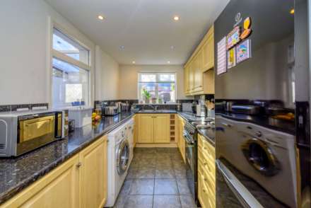 Gosbrook Road, Caversham, Image 6