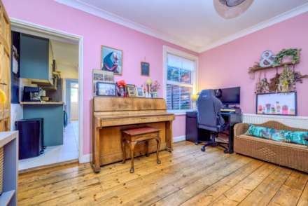 Cromwell Road, Caversham, Image 8