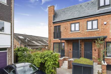 Forge Close, Caversham, Image 1