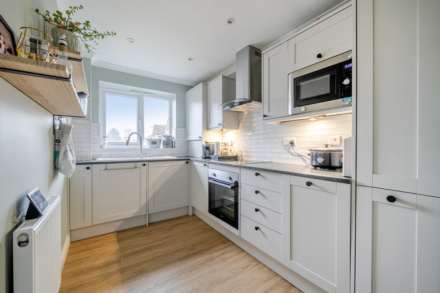 Lowfield Road, Caversham Park, Image 2