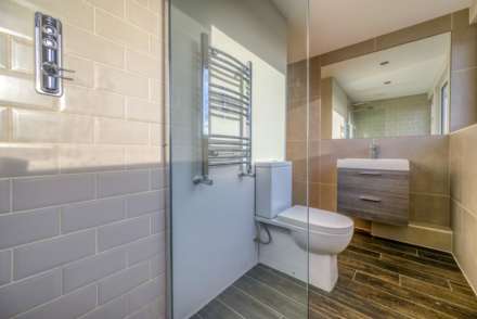 Henley Road, Caversham, Image 18