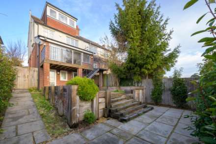 Henley Road, Caversham, Image 22