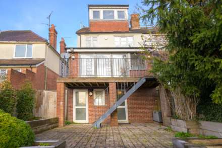 Henley Road, Caversham, Image 23