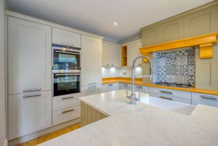 Henley Road, Caversham, Image 6