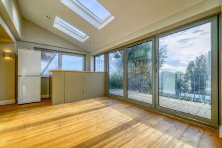 Henley Road, Caversham, Image 8