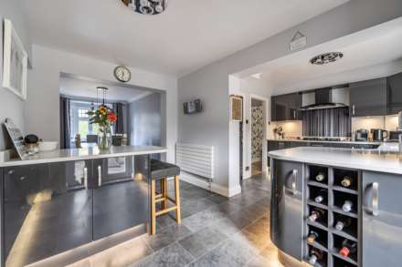 Peppard Road, Emmer Green, Image 2