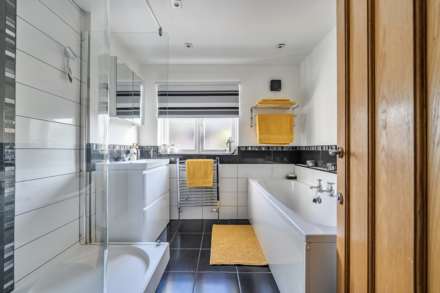 Peppard Road, Emmer Green, Image 4