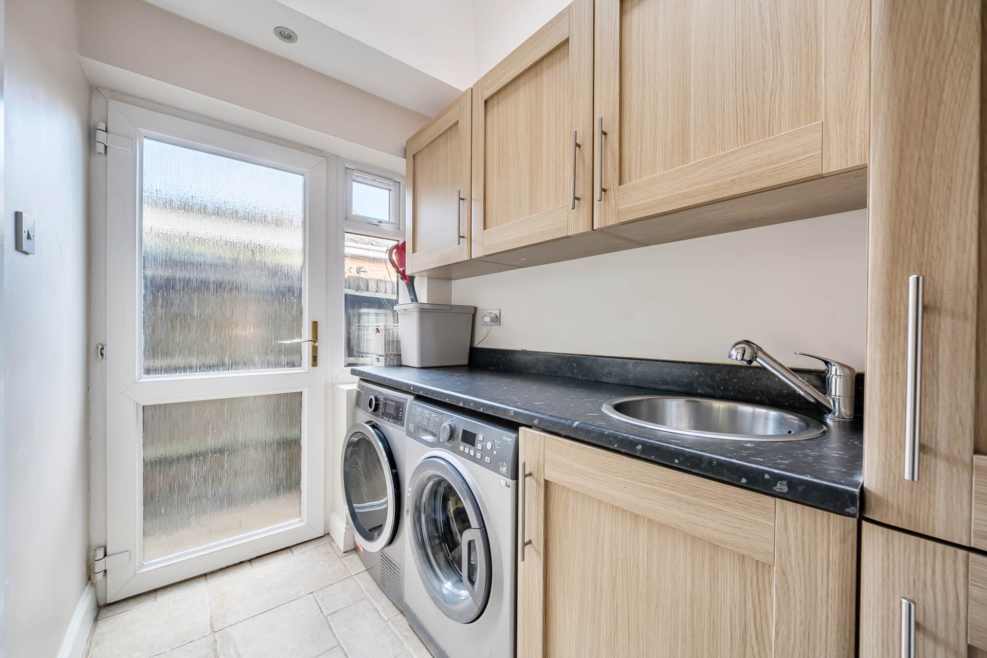 Cedarwood Crescent, Caversham, Image 7