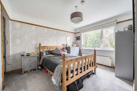 Cedarwood Crescent, Caversham, Image 13