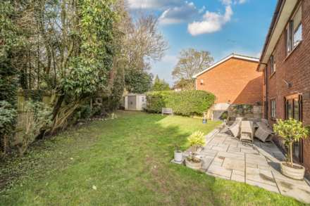 Cedarwood Crescent, Caversham, Image 19