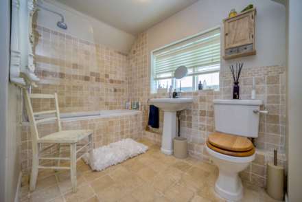 The Cottage, Emmer Green, Image 23