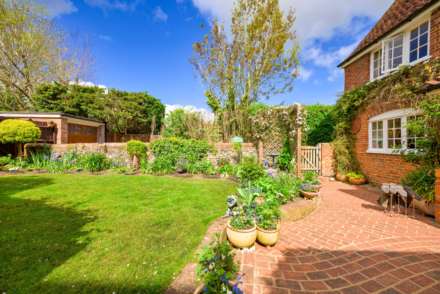 The Cottage, Emmer Green, Image 29