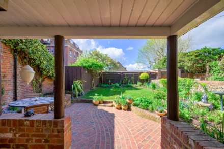 The Cottage, Emmer Green, Image 32