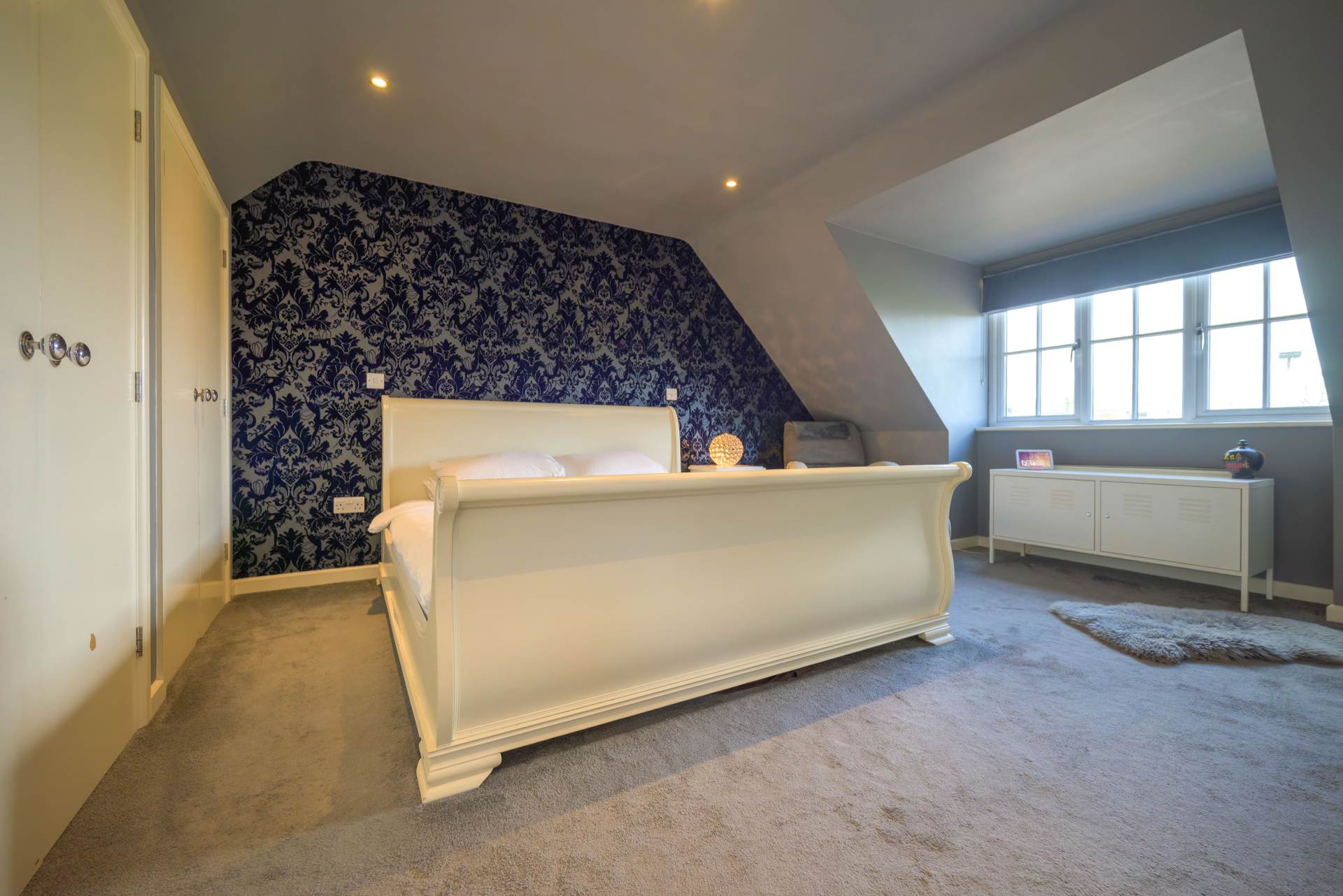 Grove Road, Emmer Green, Image 5