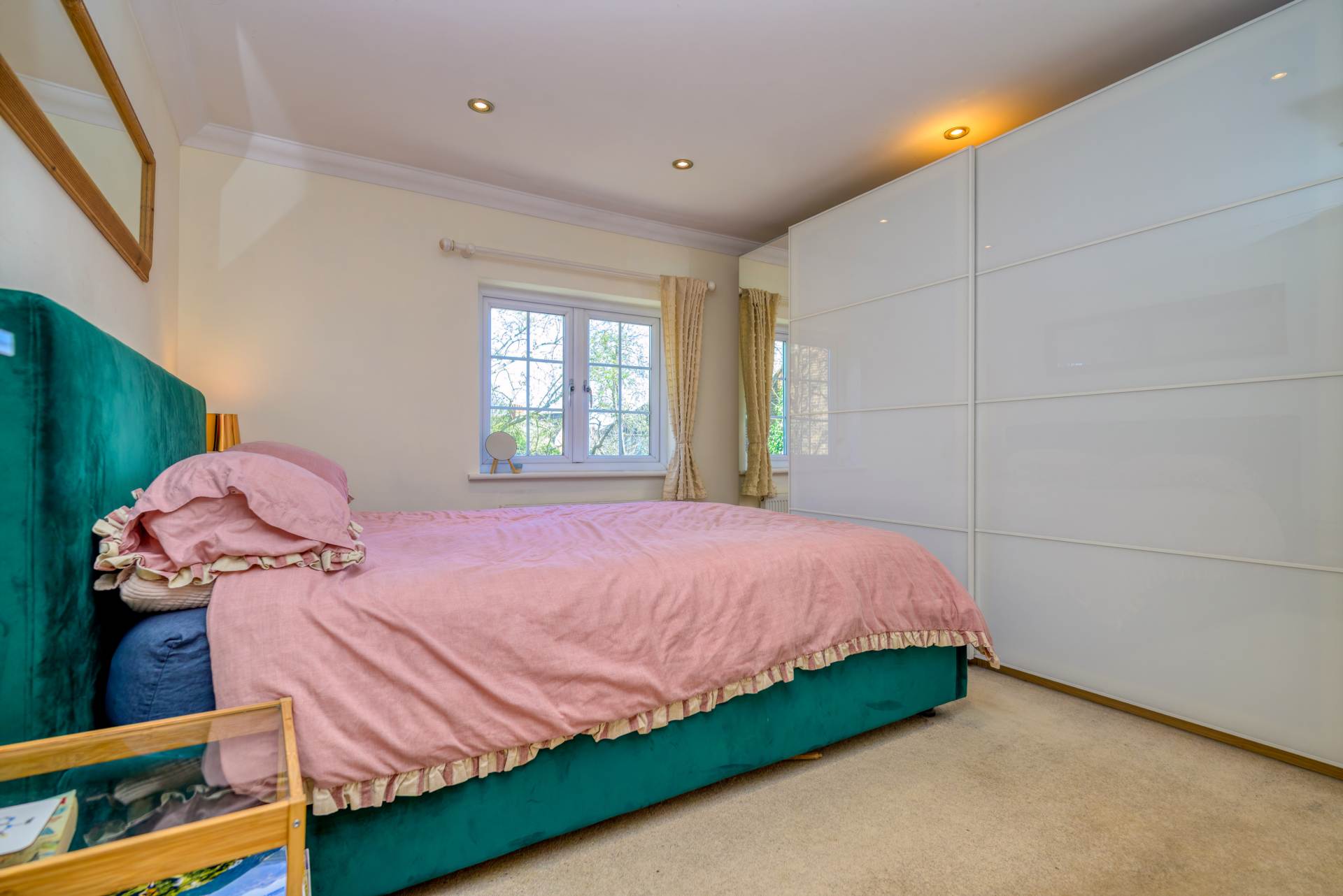 Kidmore End, Emmer Green, Image 11