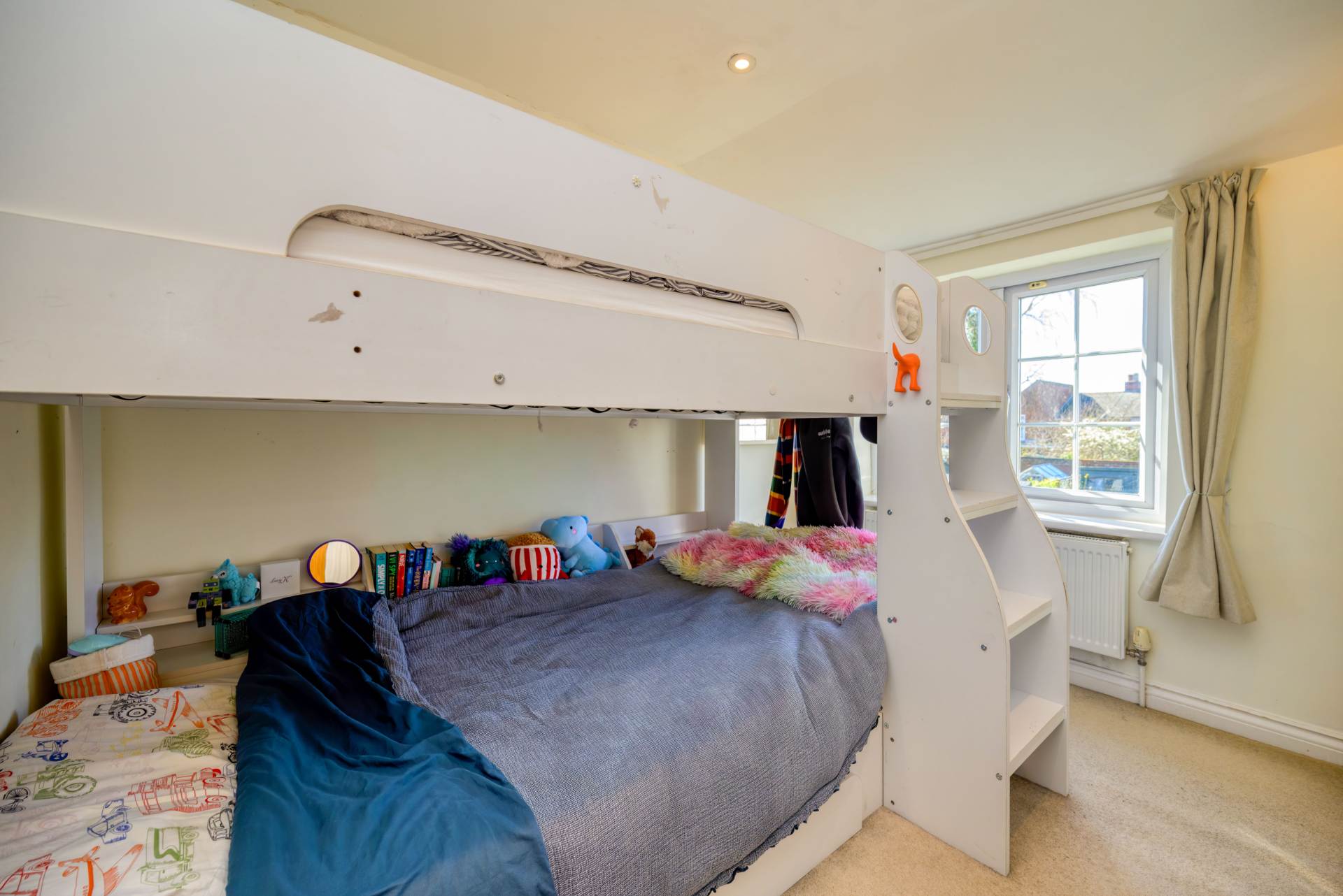 Kidmore End, Emmer Green, Image 13