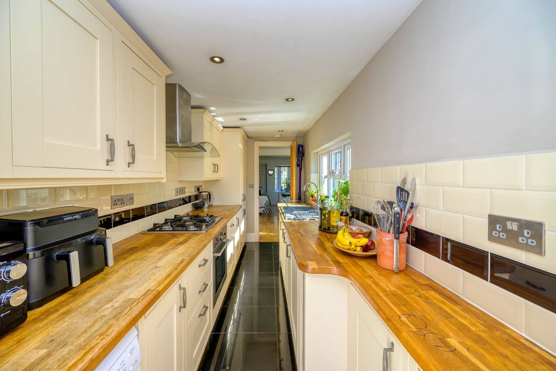 Kidmore End, Emmer Green, Image 8