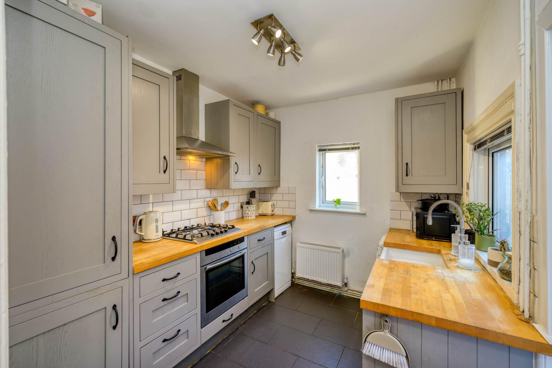 Briants Avenue, Caversham, Image 4