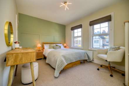 Briants Avenue, Caversham, Image 2