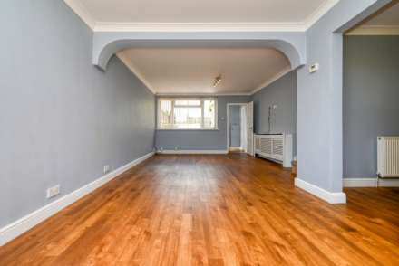 Talbot Close, Caversham, Image 5