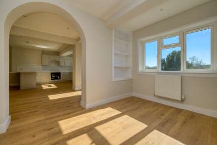 Henley Road, Caversham, Image 11