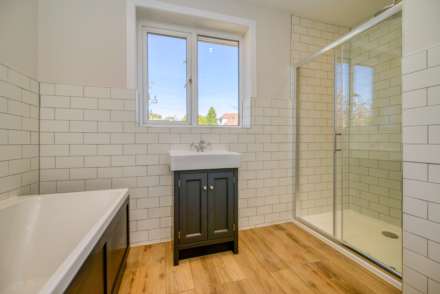 Henley Road, Caversham, Image 22