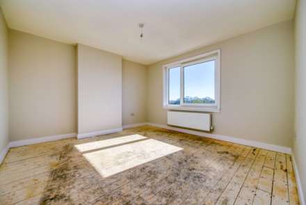 Henley Road, Caversham, Image 23