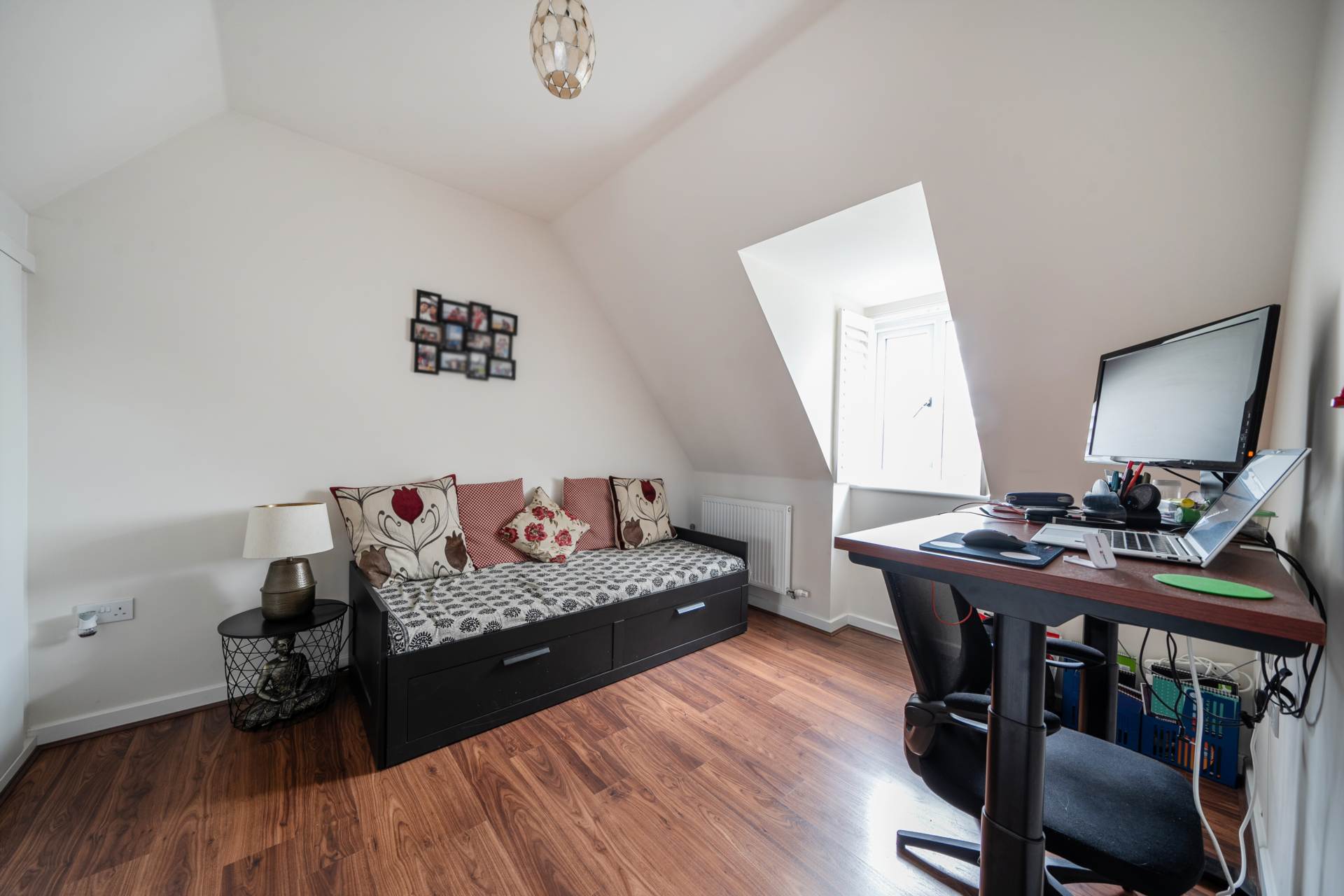 Bays Crescent, Reading, Image 13