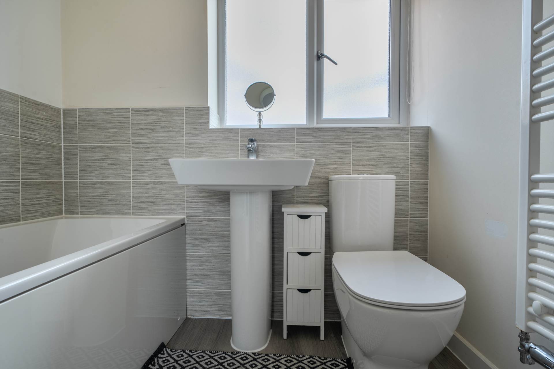 Bays Crescent, Reading, Image 14