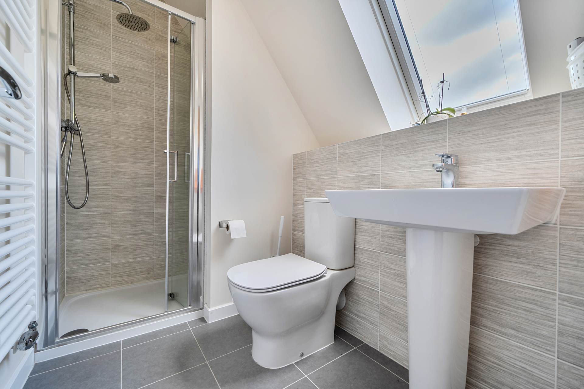 Bays Crescent, Reading, Image 16