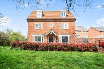 Bays Crescent, Reading, Image 20