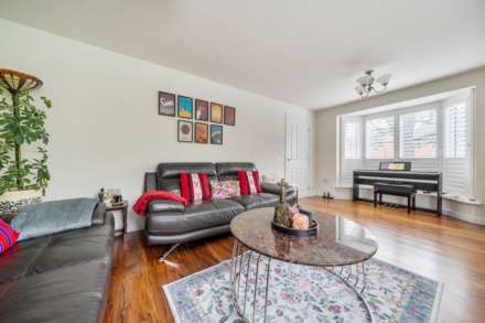 Bays Crescent, Reading, Image 3