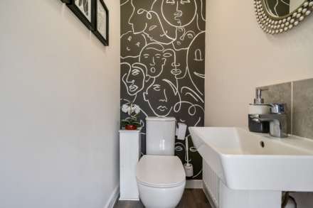 Bays Crescent, Reading, Image 7