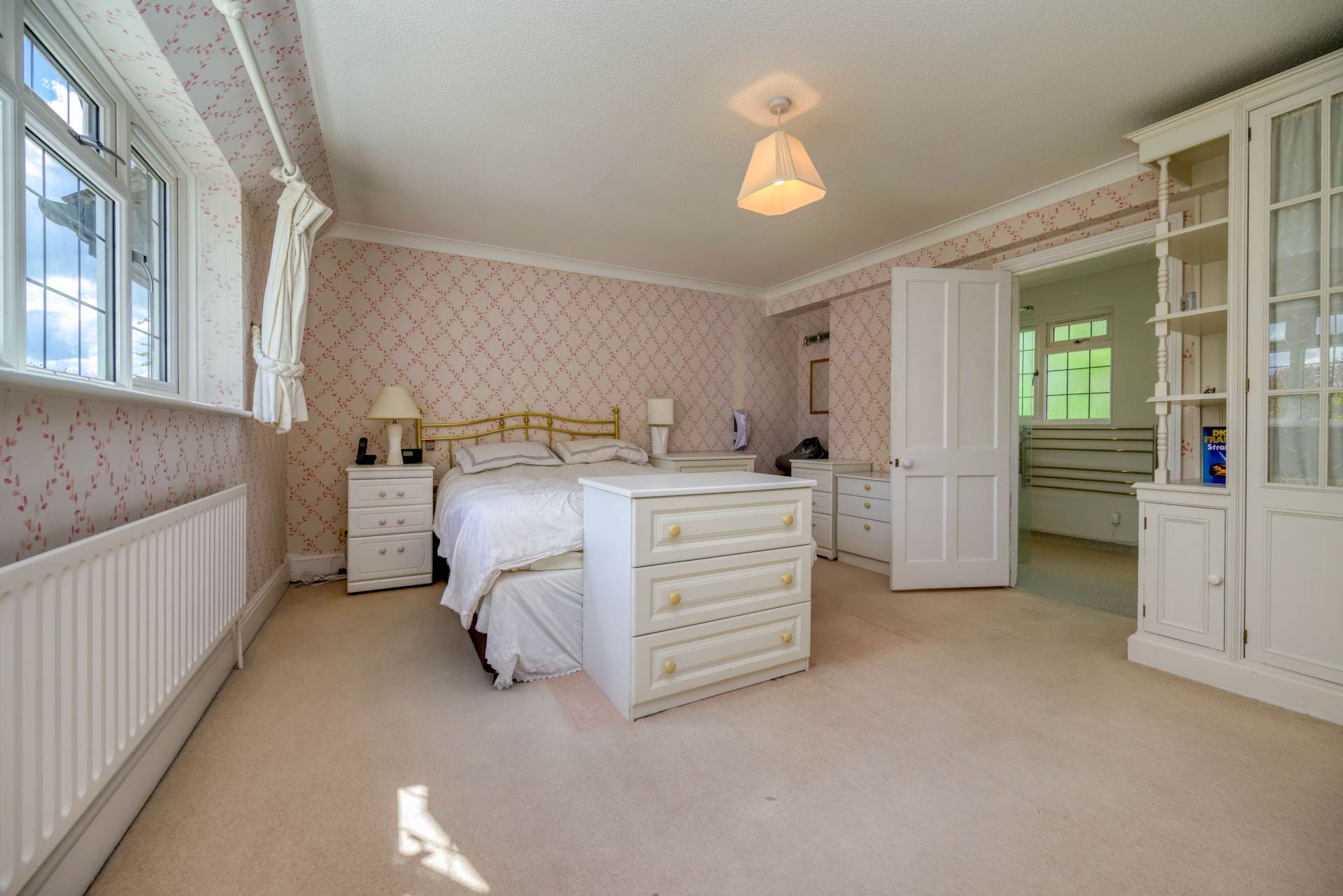 Thompson Walk, Calcot, Image 17