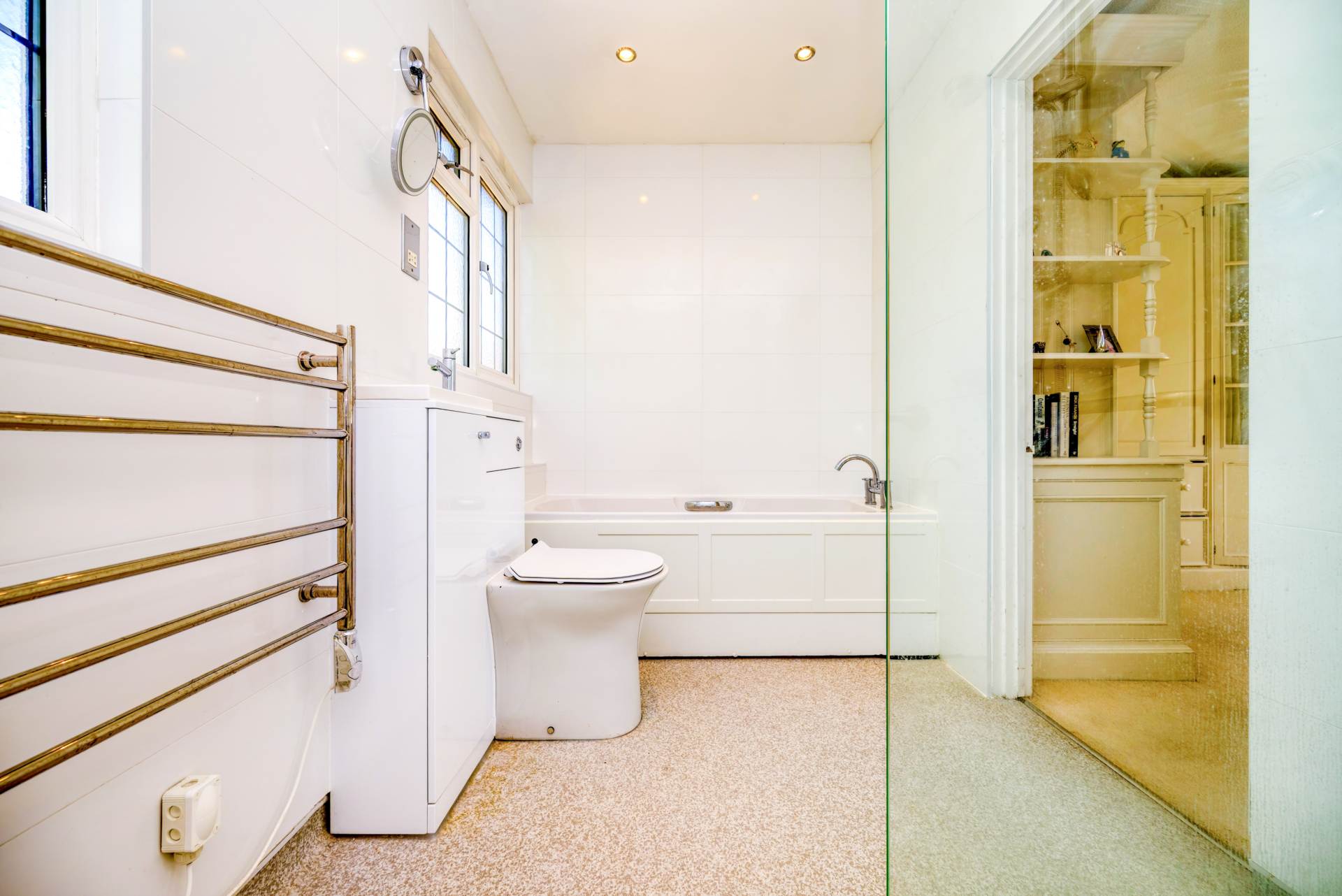 Thompson Walk, Calcot, Image 18