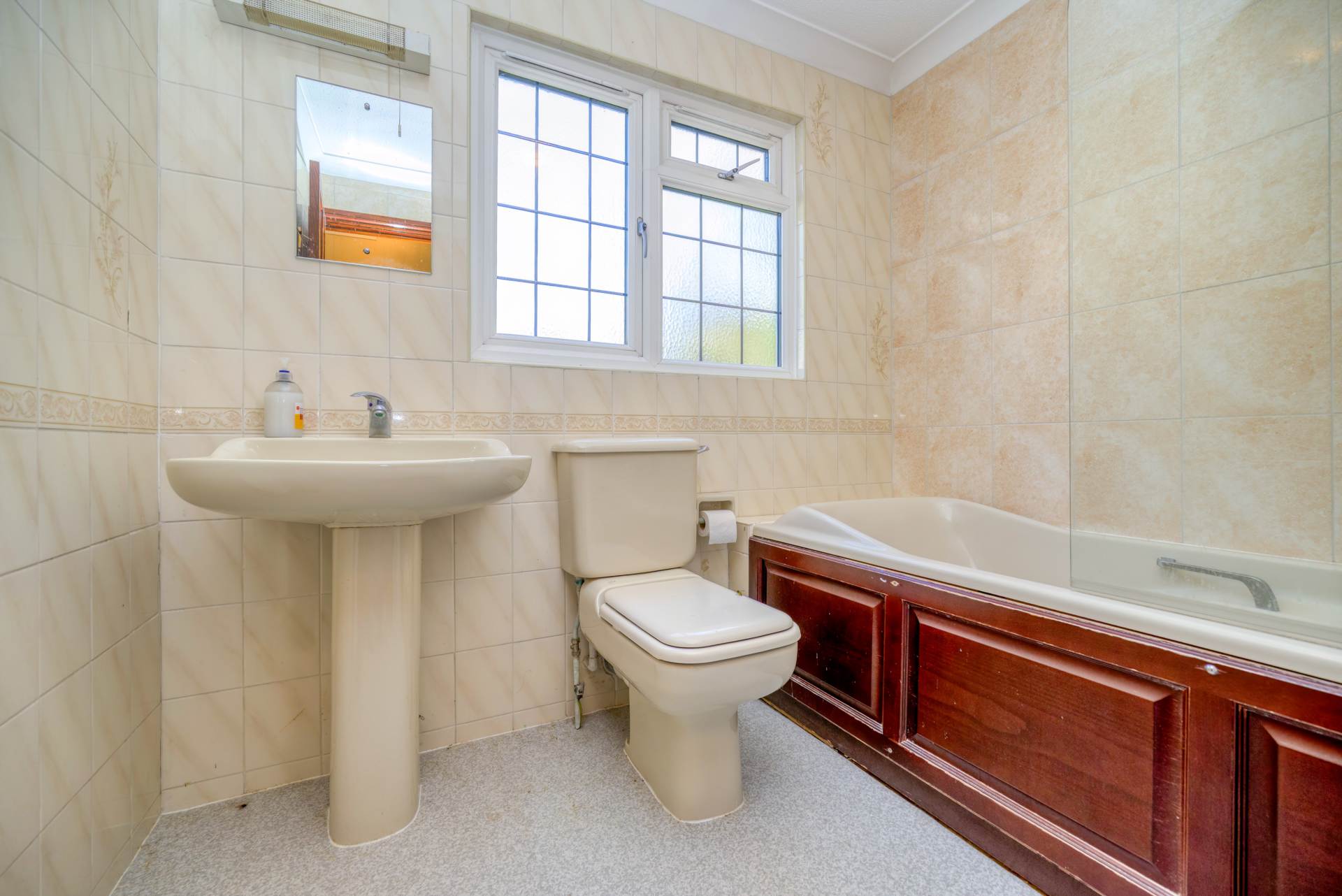 Thompson Walk, Calcot, Image 23