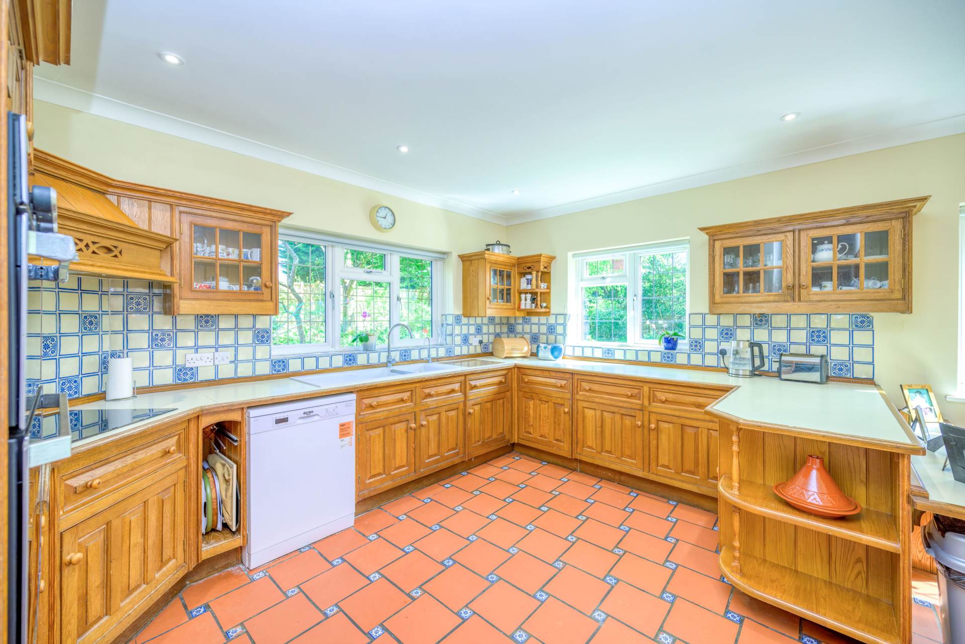 Thompson Walk, Calcot, Image 3