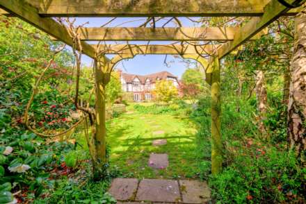 Thompson Walk, Calcot, Image 25