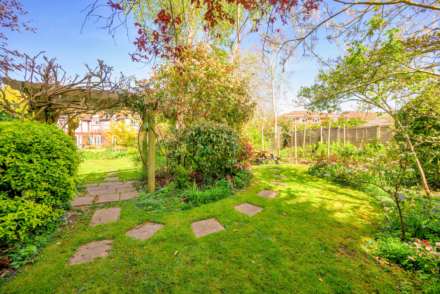 Thompson Walk, Calcot, Image 26