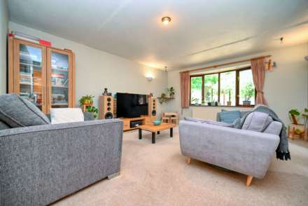Berkeley Avenue, Reading, Image 2