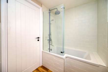 Henley Road, Caversham, Reading, Image 11