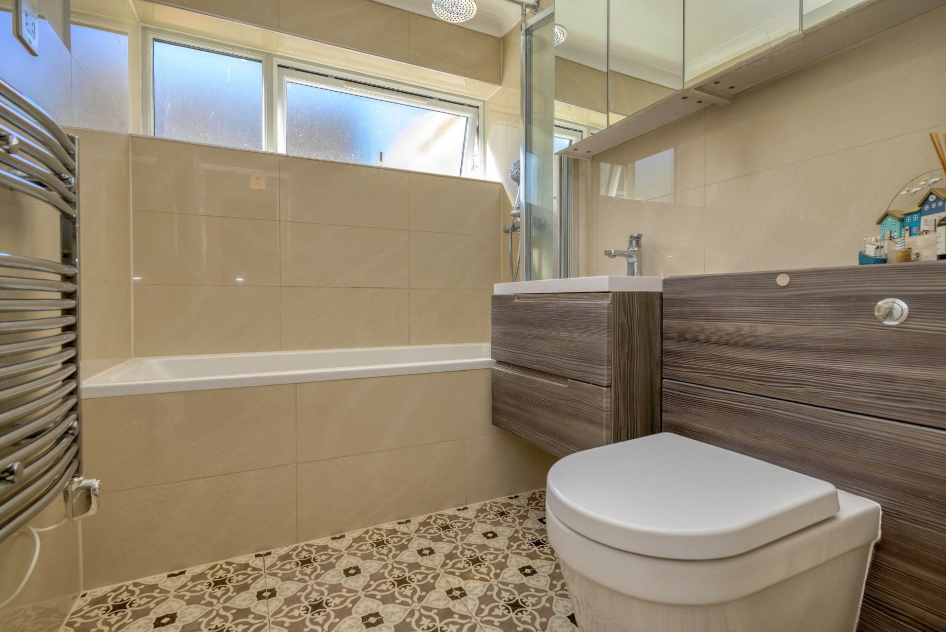 Lesley Court, Reading, Image 11