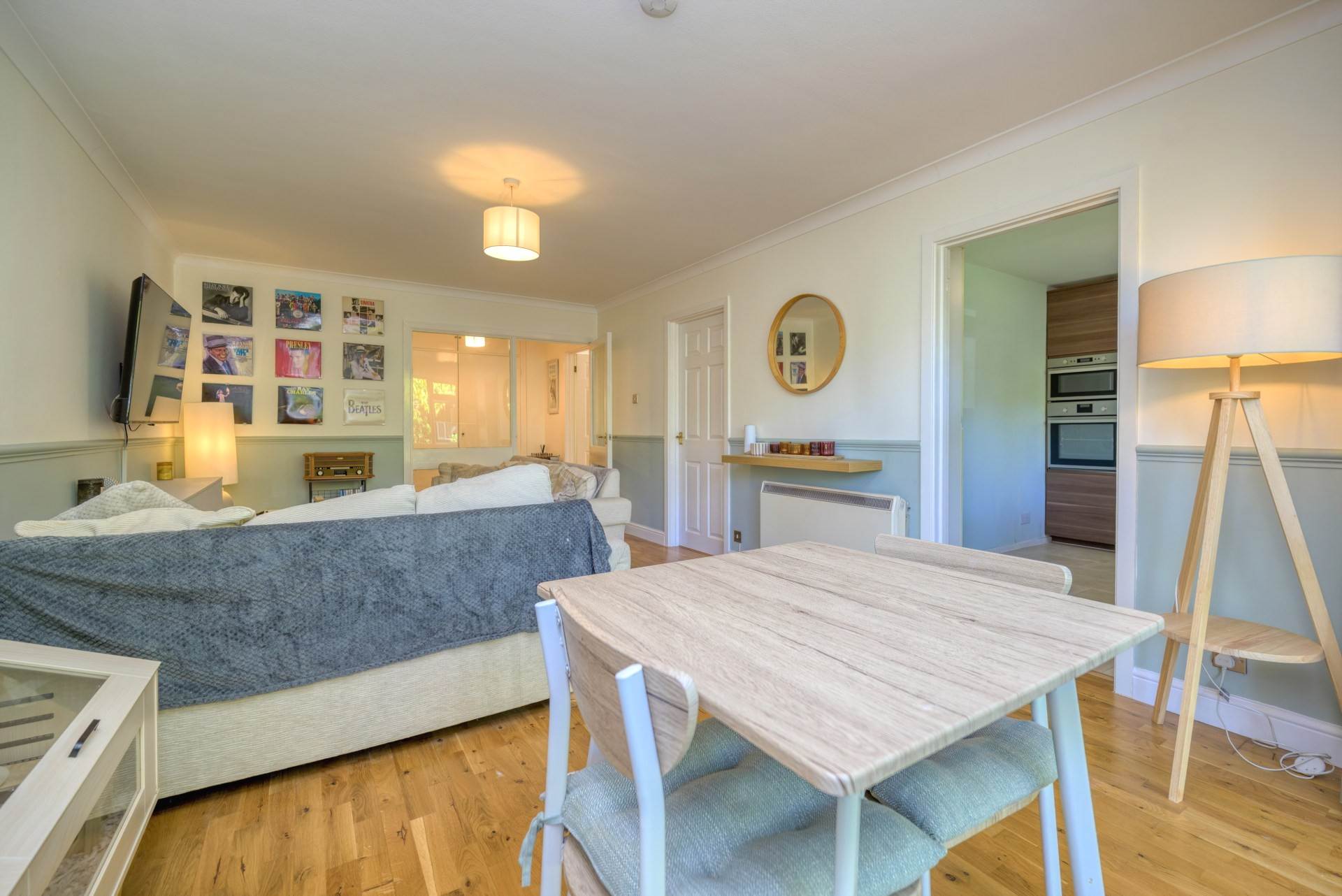 Lesley Court, Reading, Image 5