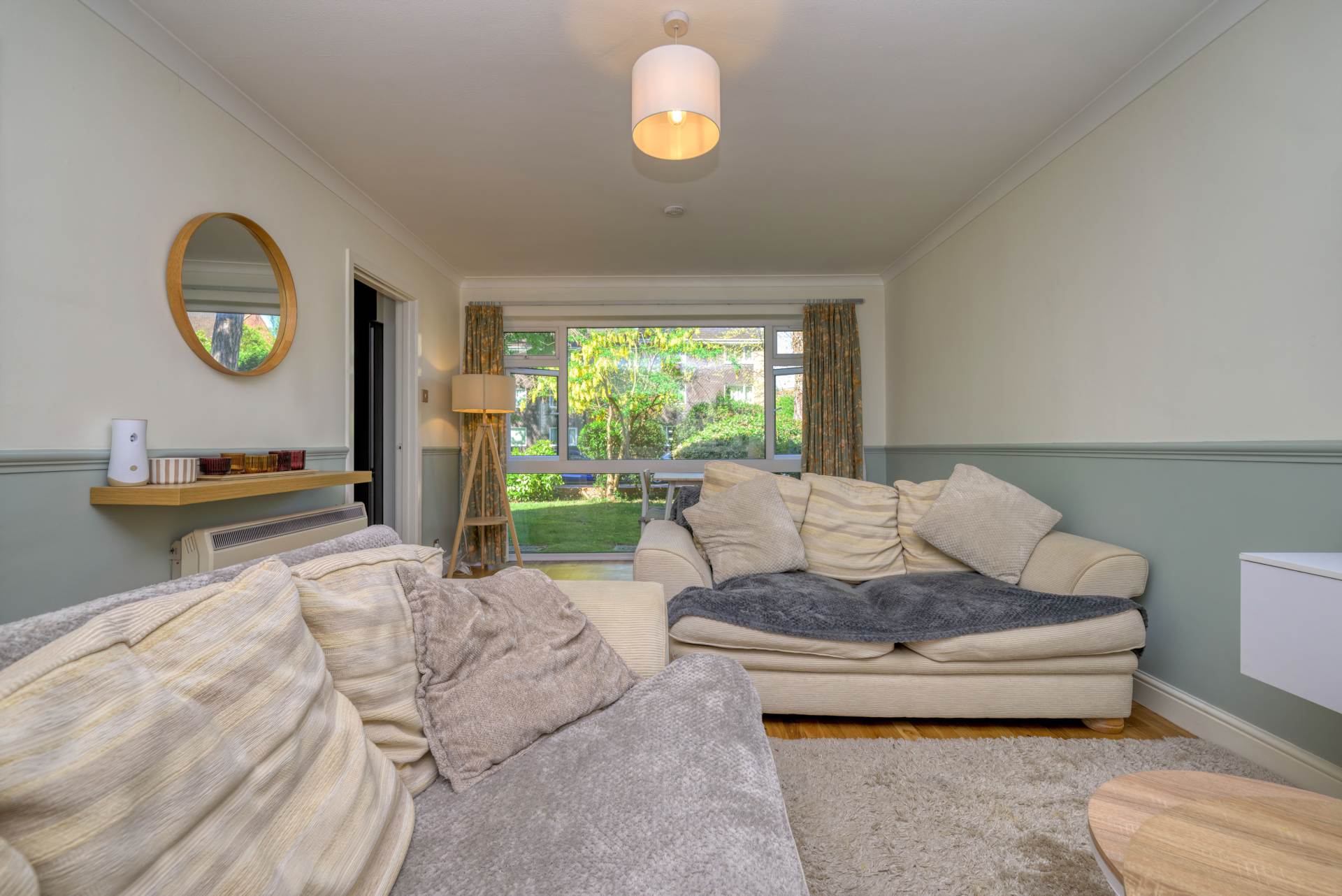 Lesley Court, Reading, Image 7