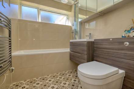 Lesley Court, Reading, Image 11