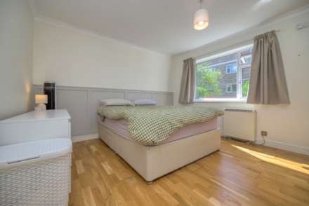 Lesley Court, Reading, Image 9